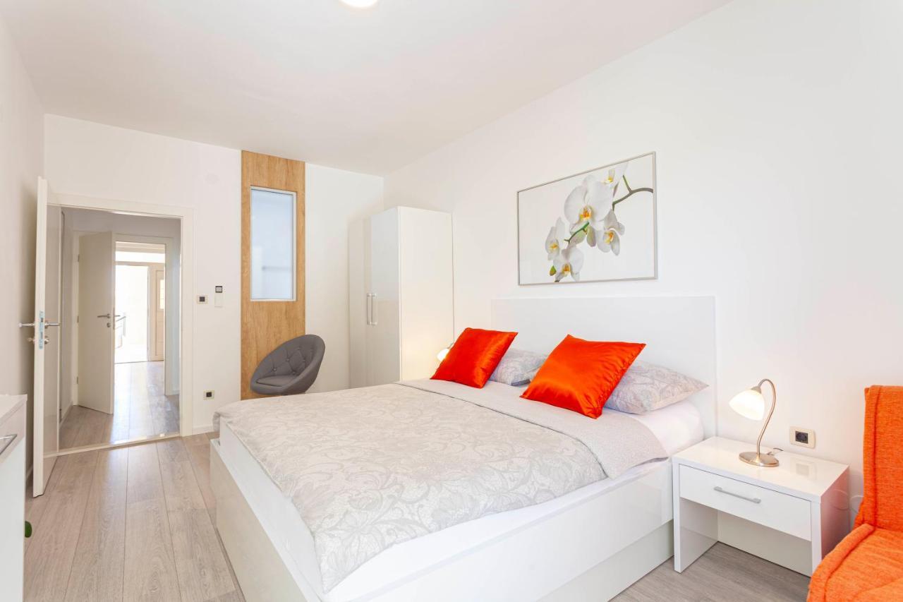 Villa King Apartments Brela Oda fotoğraf